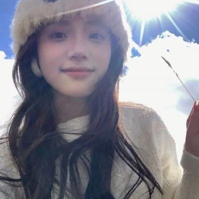 这名男子，捡到了人鱼。